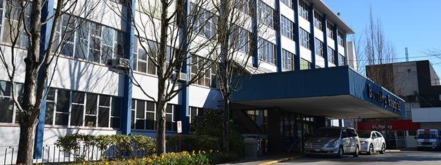 Burnaby Hospital's emergency room open for walk-in patients after fire forced a temporary closure - https://cdn.connectfm.ca/AB622B29-0CAA-434E-9E5C-D0CC805B83C8_Story911615_1317787.jpg