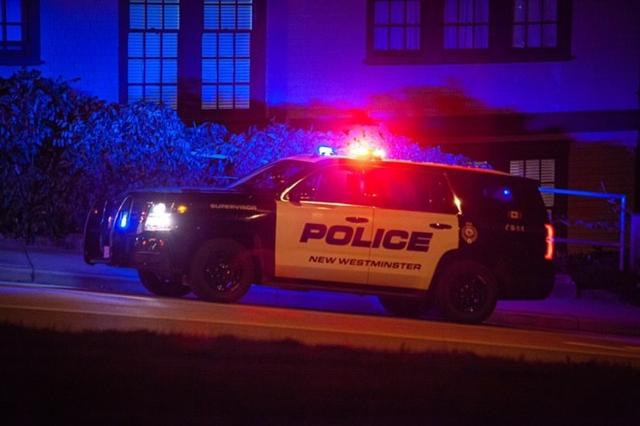 New Westminster police department officers make arrest after stabbing on skytrain - https://cdn.connectfm.ca/AB92D743-2770-44CE-B70C-B65233F83128_Story2151590_3032636.jpg