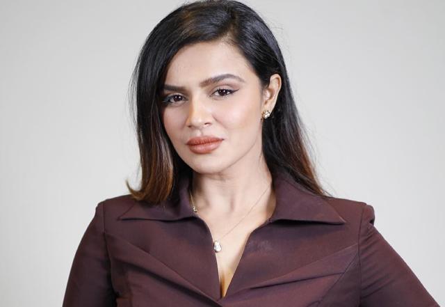 Aashka Goradia bids goodbye to showbiz - https://cdn.connectfm.ca/Aaksha-Goradia.jpg