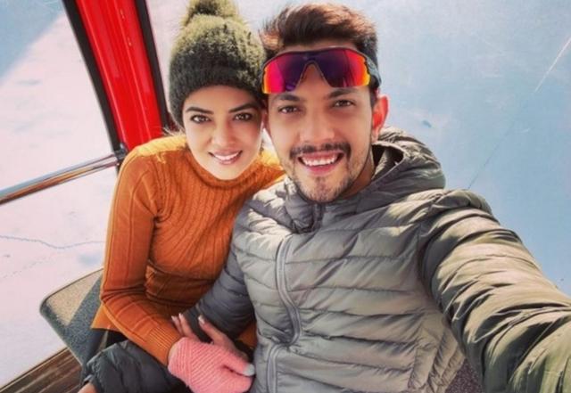 Aditya Narayan and wife Shweta Agarwal test positive for COVID-19 - https://cdn.connectfm.ca/Aditya.jpg