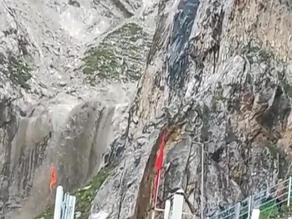 Amarnath Cloudburst: Yatra suspended till further notice - https://cdn.connectfm.ca/Amarnath-Cloudburst.jpg