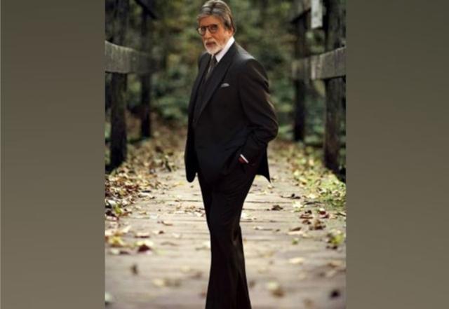  Amitabh Bachchan drops music video of 'Jai Hanuman' from upcoming series 'Ramyug' - https://cdn.connectfm.ca/Amitabh-Bachchan_210427_130019.jpg