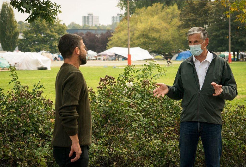 liberals-promise-funding-for-mental-health-workers-to-partner-with-police