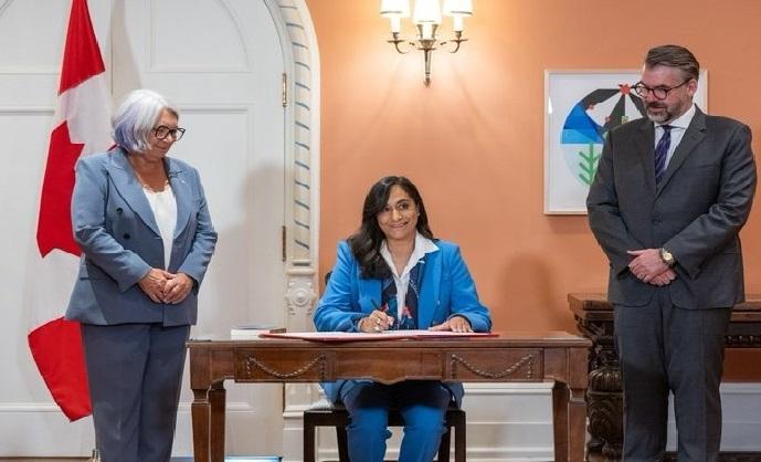 anita-anand-got-the-responsibility-of-transport-minister-of-canada