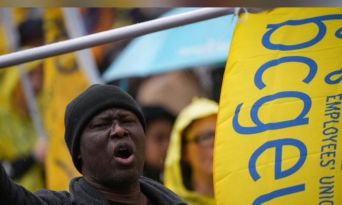 b-c-public-workers-expand-pickets-again-to-more-liquor-cannabis-retail-stores