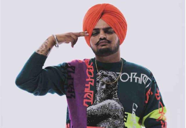 Sidhu Moose Wala slams a journalist, asks him to improve the reporting system! - https://cdn.connectfm.ca/B0B56344-16CB-4DED-AE4A-9ABDD7F1B6A7_Story786183_1137602.jpg