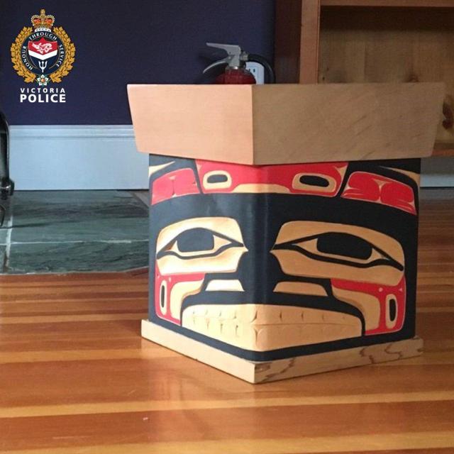 Victoria police asking for the public's help to locate a distinctive stolen urn - https://cdn.connectfm.ca/B22DB002-4AA5-4869-9449-E71BF33D359F_Story1335552_1930286.jpg