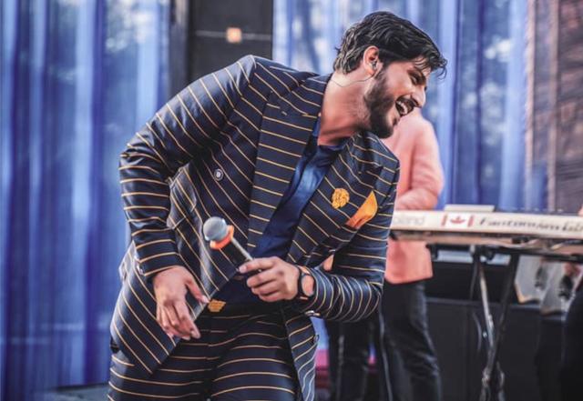 Special birthday gift for Gurnam  - https://cdn.connectfm.ca/B274E420-FF7D-4306-AB26-3B77CAA88F87_Story1040361_1508363.jpg