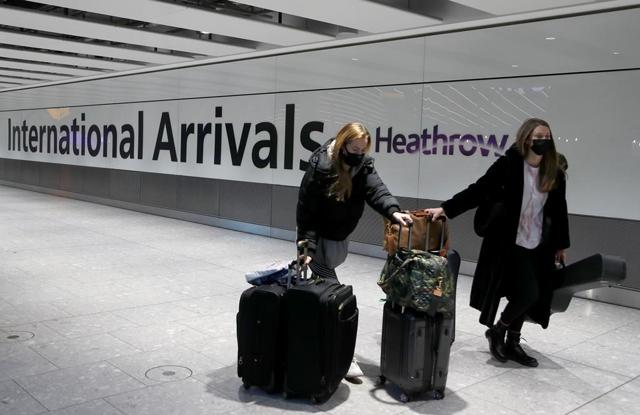 U.K. excludes Canadian travellers from new exception to quarantine measures - https://cdn.connectfm.ca/B68BDCBD-4407-4905-939C-A0D2C5F01DA0_Story1324362_1914155.jpg