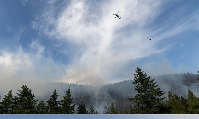 Weekend rain, cooler conditions allow crews to make progress on B.C. wildfires - https://cdn.connectfm.ca/BC-wildfire_2025-06-16-194721_wezx.jpg
