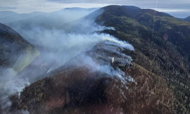 Fire sparked by RCMP trailer near Lytton, B.C., is being held and will be downgraded - https://cdn.connectfm.ca/BC-wildfire_2025-07-09-165902_jfya.jpg