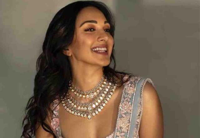 Indoo Ki Jawani to be the first hindi film to release in cinemas! - https://cdn.connectfm.ca/BFCE667B-F5E0-4C8A-8FAF-76810DDCBAFC_Story808504_1169279.jpg