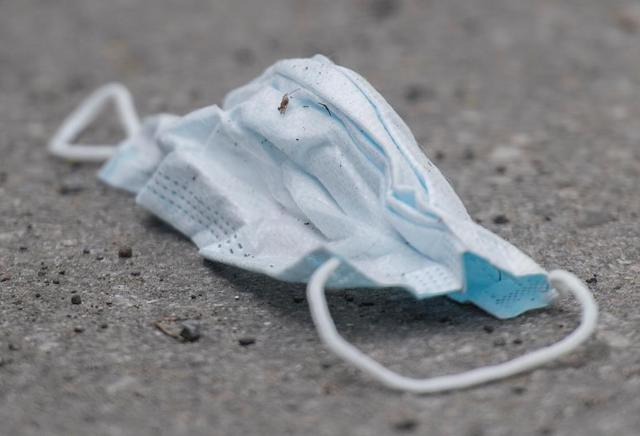 Masks problematic for asthmatic, autistic, hearing-impaired people - https://cdn.connectfm.ca/C1703387-A5C7-46C0-81C0-79584DB08BB5_Story628969_910979.jpg