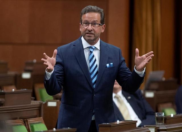 Bloc Quebecois Leader Yves-Francois Blanchet tests positive for COVID-19 - https://cdn.connectfm.ca/C361E5FD-8F6C-4E5F-AEA6-36D776696CF6_Story816074_1179110.jpg