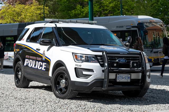 Woman attacked over SkyTrain mask dispute near Burnaby - https://cdn.connectfm.ca/C53A5679-D0DE-48A9-9C13-DC147CC38746_Story1416724_2047557.jpg