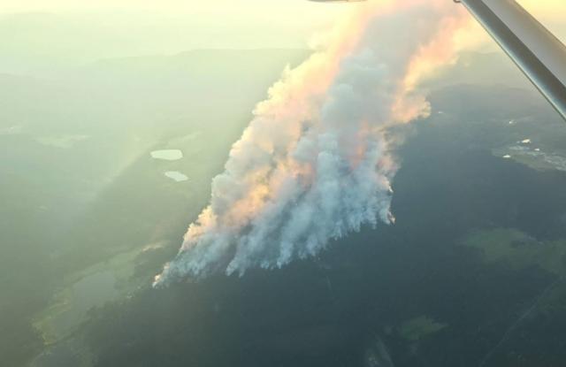 Three-and-a-half square kilometre wildfire is burning out of control northwest of Kamloops - https://cdn.connectfm.ca/C9763181-1E17-4E4B-BCB0-483BA9253AC9_Story1274612_1844503.jpg