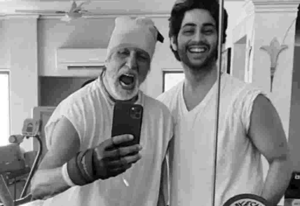 amitabh-bachchans-grandson-agastya-nanda-debuts-on-instagram