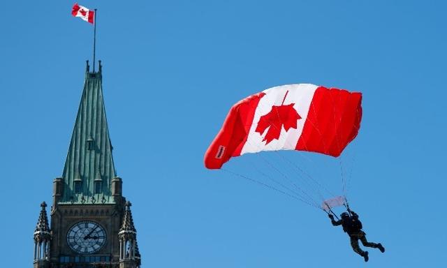 Canadian population growth continued to slow with almost no increase in Q1: StatCan - https://cdn.connectfm.ca/Canadian-population.jpg