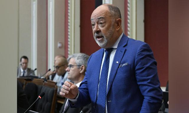 Quebec plans to force new doctors to stay in the province and work in public system - https://cdn.connectfm.ca/Christian-Dubé.jpg