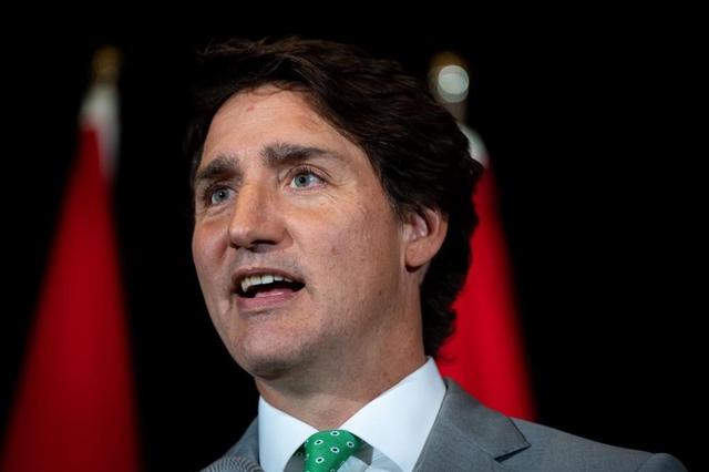 Justin Trudeau meets Indonesia's president to discuss trade - https://cdn.connectfm.ca/D181D159-B4DA-46AC-9845-780E917DAA19_Story2556278_3402071.jpg