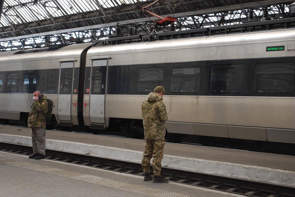 ukraine-appeals-to-canadas-rail-manufacturers-to-repair-war-damaged-lifeline