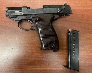 Arrests made and a loaded gun seized thanks to help from the public: Surrey RCMP - https://cdn.connectfm.ca/D692C957-ABAF-4490-873D-D4BEE886DD70_Story1371368_1982029.jpg