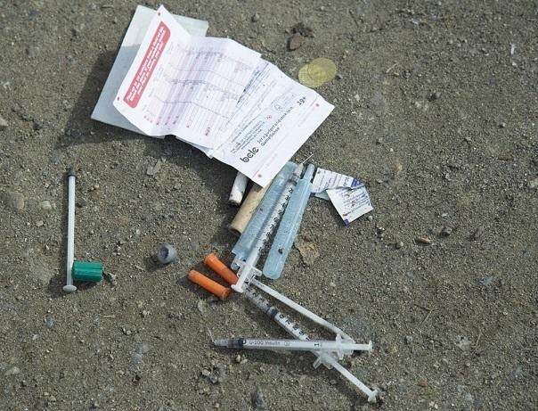 B.C. becomes first province to provide universal coverage for opioid treatments - https://cdn.connectfm.ca/DD75F6BE-5C9D-418A-AEF4-A52BB2FA44CD_Story2382844_3286589.jpg