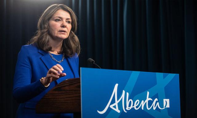 Alberta's Smith says she doesn't see 'an appetite' for provincial  pension plan - https://cdn.connectfm.ca/Danielle-Smith_2025-05-01-185352_tdmi.jpg