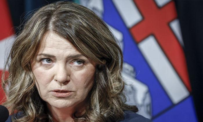 alberta-students-walk-out-gather-at-legislature-over-teachers-back-to-work-bill