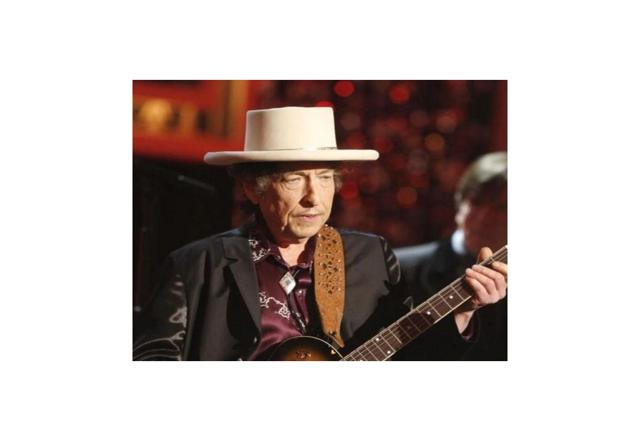 Bob Dylan sued for allegedly sexually abusing minor in 1965 - https://cdn.connectfm.ca/Dylan.jpg