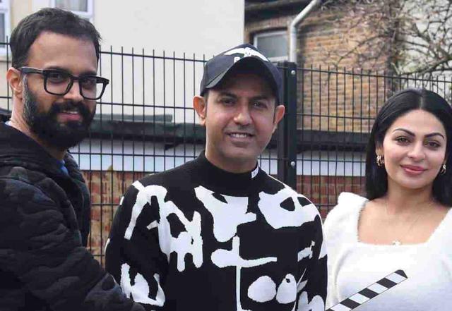 Phatte Dinde Chakk Punjabi goes on floors! - https://cdn.connectfm.ca/E19E8AB3-7A74-4CFD-B5D2-3F90A5916F91_Story877416_1267533.jpg