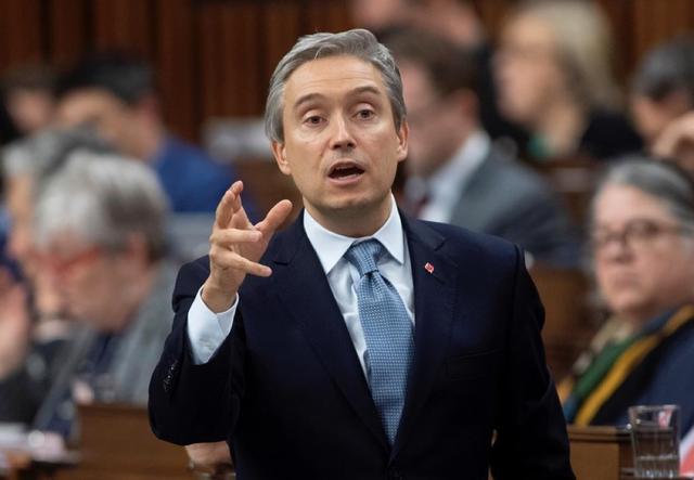 Government asks travelling Canadians to return - https://cdn.connectfm.ca/E351516D-6165-4918-8250-FF3EE8CF9CDE.jpeg