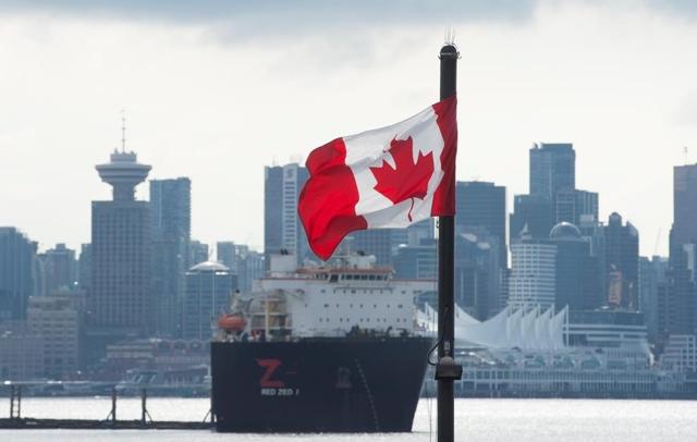 One-third Canadians financially worse off compared to year ago - https://cdn.connectfm.ca/E41FDFC2-8D57-41FC-8630-E1CBA75721C6_Story2194462_3076616.jpg