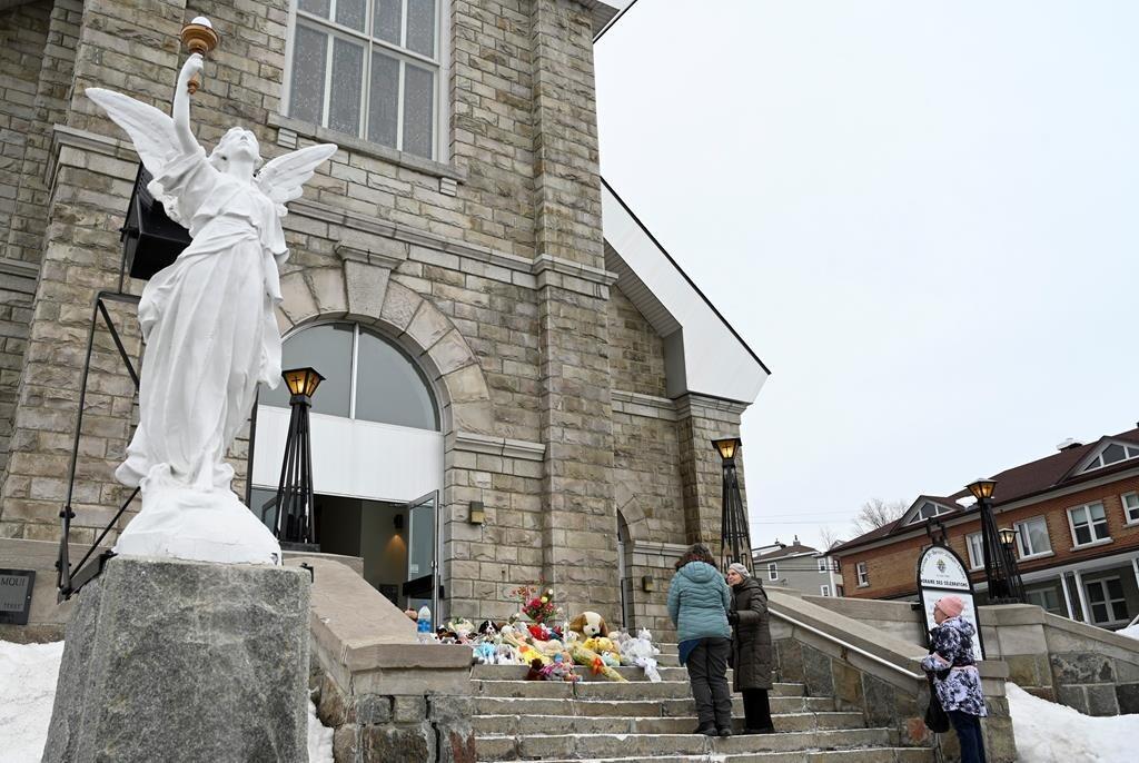 mass-to-be-held-in-honour-of-victims-in-quebec-town-where-pedestrians-struck-by-truck