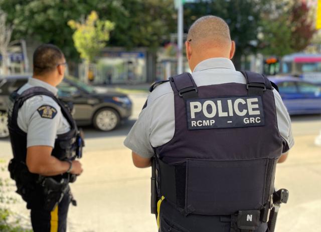 Sophisticated identification forgery lab located and dismantled in Richmond residence - https://cdn.connectfm.ca/E814A4A7-EC6A-4C12-A4E8-C3F2BFDF6068_Story2169569_3051034.jpg