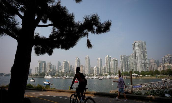 environment-canada-expands-air-alerts-as-wildfire-smoke-spreads-over-b-c