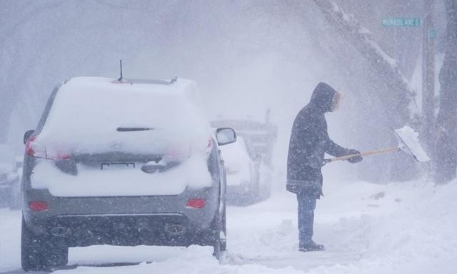 Winter storm shifts east after causing widespread travel disruptions on Prairies - https://cdn.connectfm.ca/Environment-Canada_2025-12-18-143201_ryev.jpg