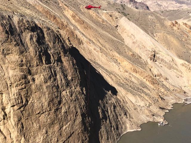 Two injured in helicopter crash on Bowen Island, B.C.: Emergency Health Services - https://cdn.connectfm.ca/F0F6C00D-C97C-43BD-A84A-EE7A97287759_Story1079756_1566189.jpg