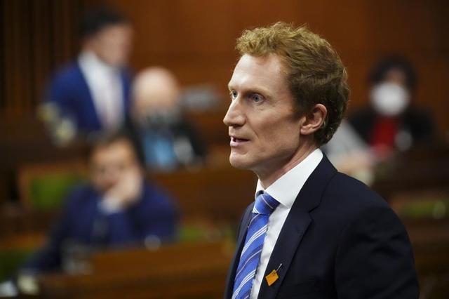 Ottawa spending $2 million to facilitate advice on unmarked graves - https://cdn.connectfm.ca/F5FD21D7-D40B-45CD-AF5C-23798238C5A7_Story2194461_3076573.jpg