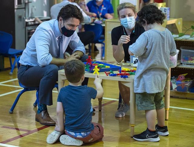 Some federal workers may be required to get COVID-19 vaccine: PM Trudeau - https://cdn.connectfm.ca/FA11A831-5DF8-4634-823E-46AD14CFBD05_Story1337568_1933349.jpg