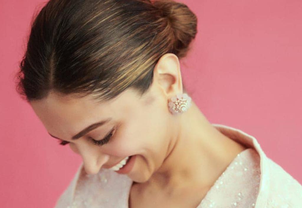 deepika-padukone-bags-dadasaheb-phalke-award