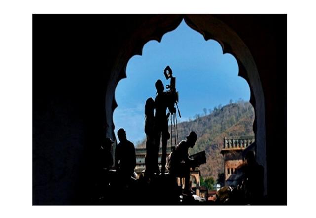 Film and TV industry in Mumbai allowed to shoot till 5 pm in bio bubble - https://cdn.connectfm.ca/Film.jpg