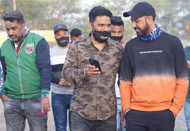 Gippy Grewal arrested in Patiala over shoot without permission - https://cdn.connectfm.ca/Gippy-Grewal_210502_155200.jpg