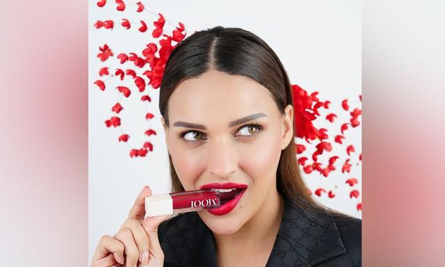 Himanshi Khurana: From screen sensation to beauty mogul with Mooi Cosmetics - https://cdn.connectfm.ca/Himanshi-Khurana_2025-04-22-170514_ldnk.jpg