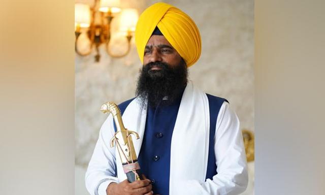 Amritdhari Woman Murder Case: Jathedar Gargaj Visits Kang Village to Console Grieving Family - https://cdn.connectfm.ca/Jathedar-Giani-Kuldeep-Singh-Gargajj.jpg