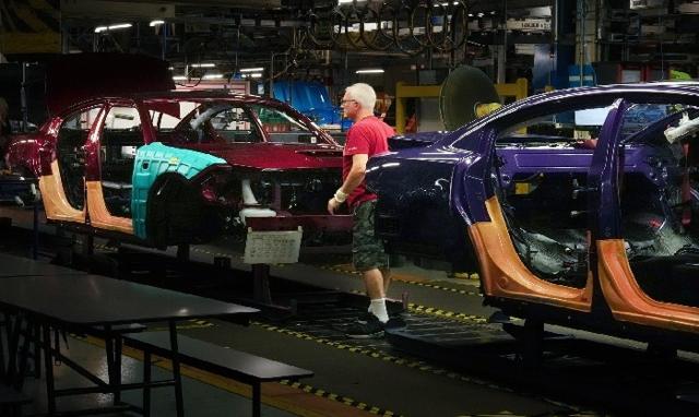 Unifor says Stellantis shifting Brampton Jeep production to Illinois amid major U.S. expansion - https://cdn.connectfm.ca/Jeep-Compass.jpg