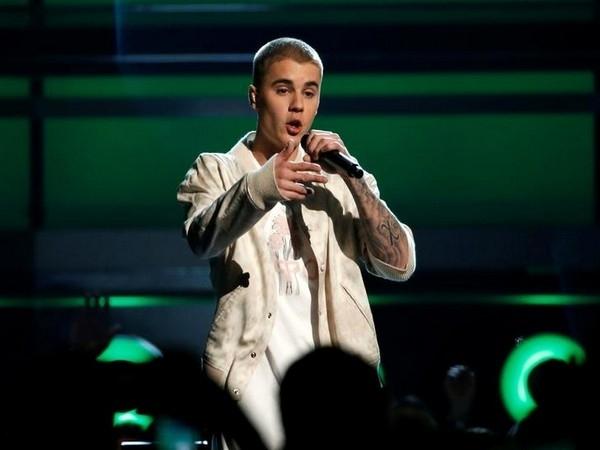 Justin Bieber debuts new hair look after shaving off dreadlocks - https://cdn.connectfm.ca/Justin-7.jpg