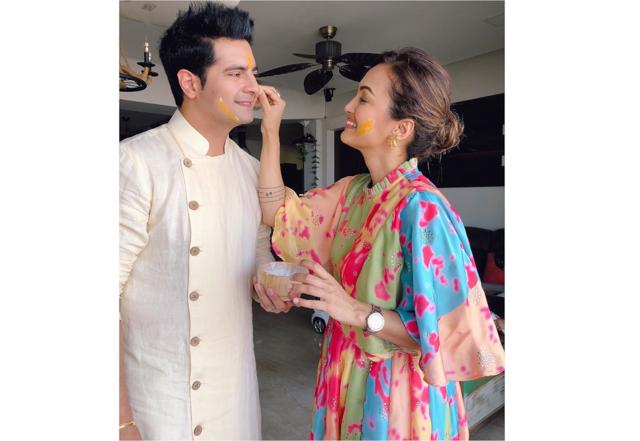 Actor Karan Mehra of 'Yeh Rishta Kya Kehlata Hai' fame arrested for beating up wife - https://cdn.connectfm.ca/Karan-Mehra.jpg