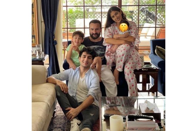 Saif Ali Khan and Kareena Kapoor Khan name their second child Jehangir - https://cdn.connectfm.ca/Kareena_210809_151541.jpg