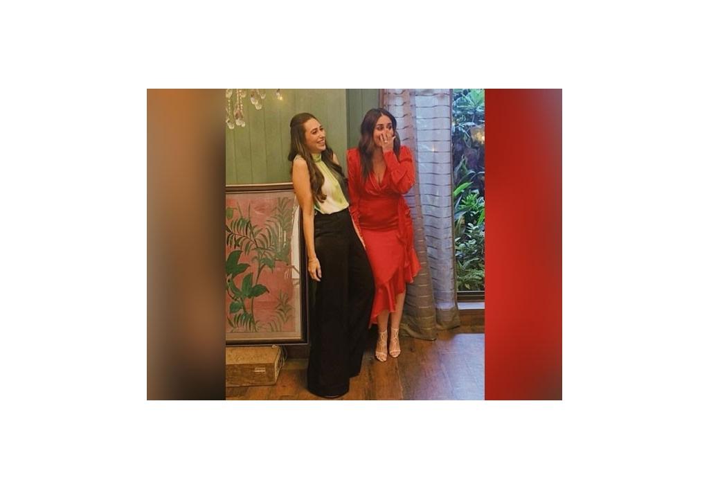 karisma-kapoor-kareena-kapoor-khan-shot-together-for-something-exciting